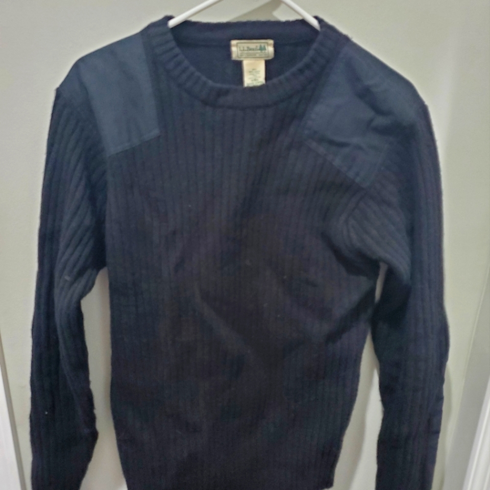 LL Bean Men’s Black Merino Lambs Wool Sweater Military Hunting Elbow Patch, Sz M